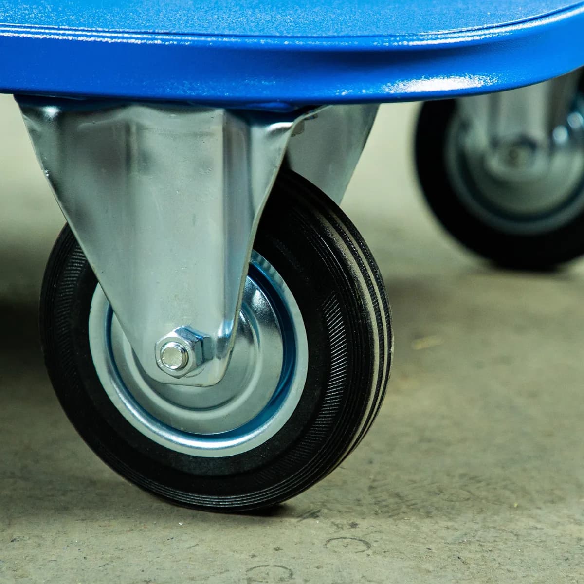 Тележка платформенная TOR ТП-4 (750х1400) г/п 555 кг (200 мм) — фото 10