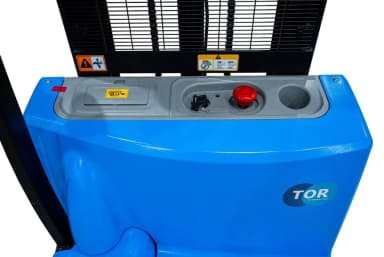 Штабелер самоходный 1,5 т 2,5 м TOR WS15H-2500SC PRO Li-ion 24/60 В/Ач контр. скорости подъема — фото 10