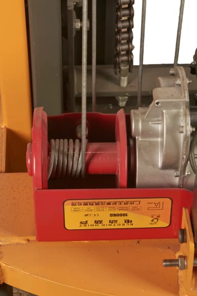 Штабелер с электроподъемом 1,5 т 1,6 м TOR TSW с лебедкой и пультом — фото 4